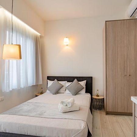 White & Gray Apartment Rethymno  ภายนอก รูปภาพ
