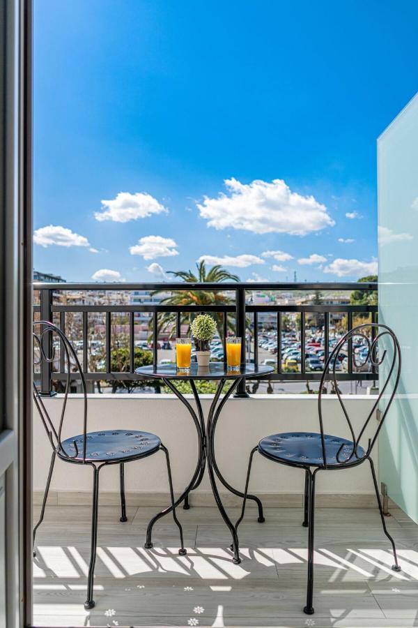 White & Gray Apartment Rethymno  ภายนอก รูปภาพ