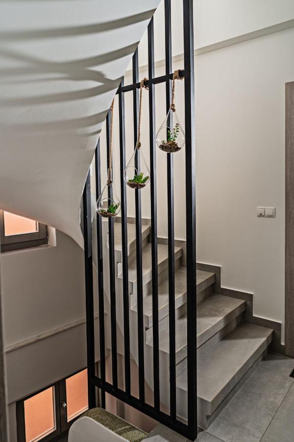 White & Gray Apartment Rethymno  ภายนอก รูปภาพ