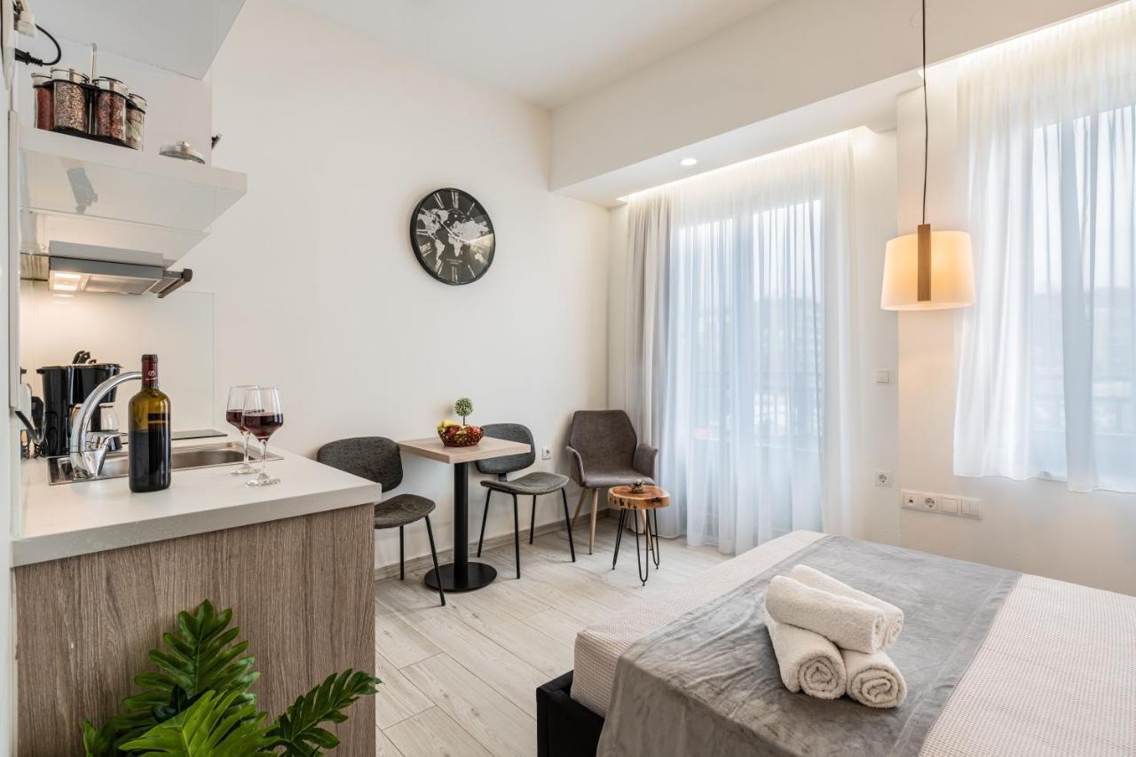 White & Gray Apartment Rethymno  ภายนอก รูปภาพ