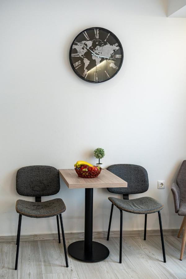 White & Gray Apartment Rethymno  ภายนอก รูปภาพ